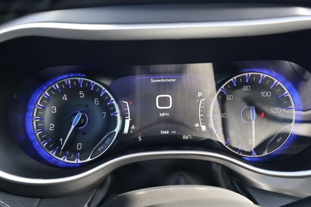 New 2026 Chrysler Pacifica Select w/ S Appearance Package FWD image 17