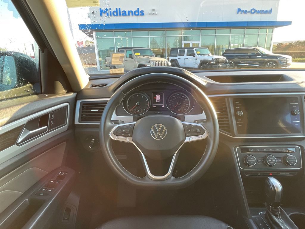 Used 2021 Volkswagen Atlas SE image 23