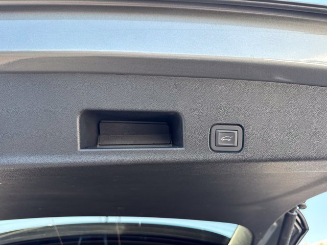 Used 2026 Buick Enclave Preferred w/ Power Package FWD image 7