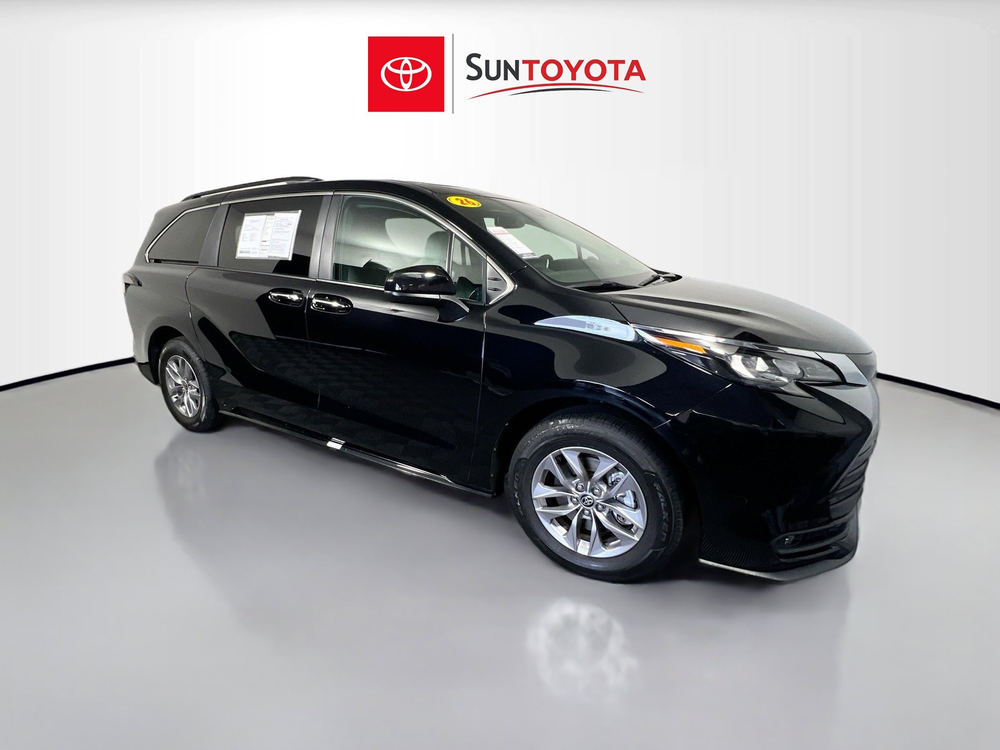 Used 2026 Toyota Sienna XLE