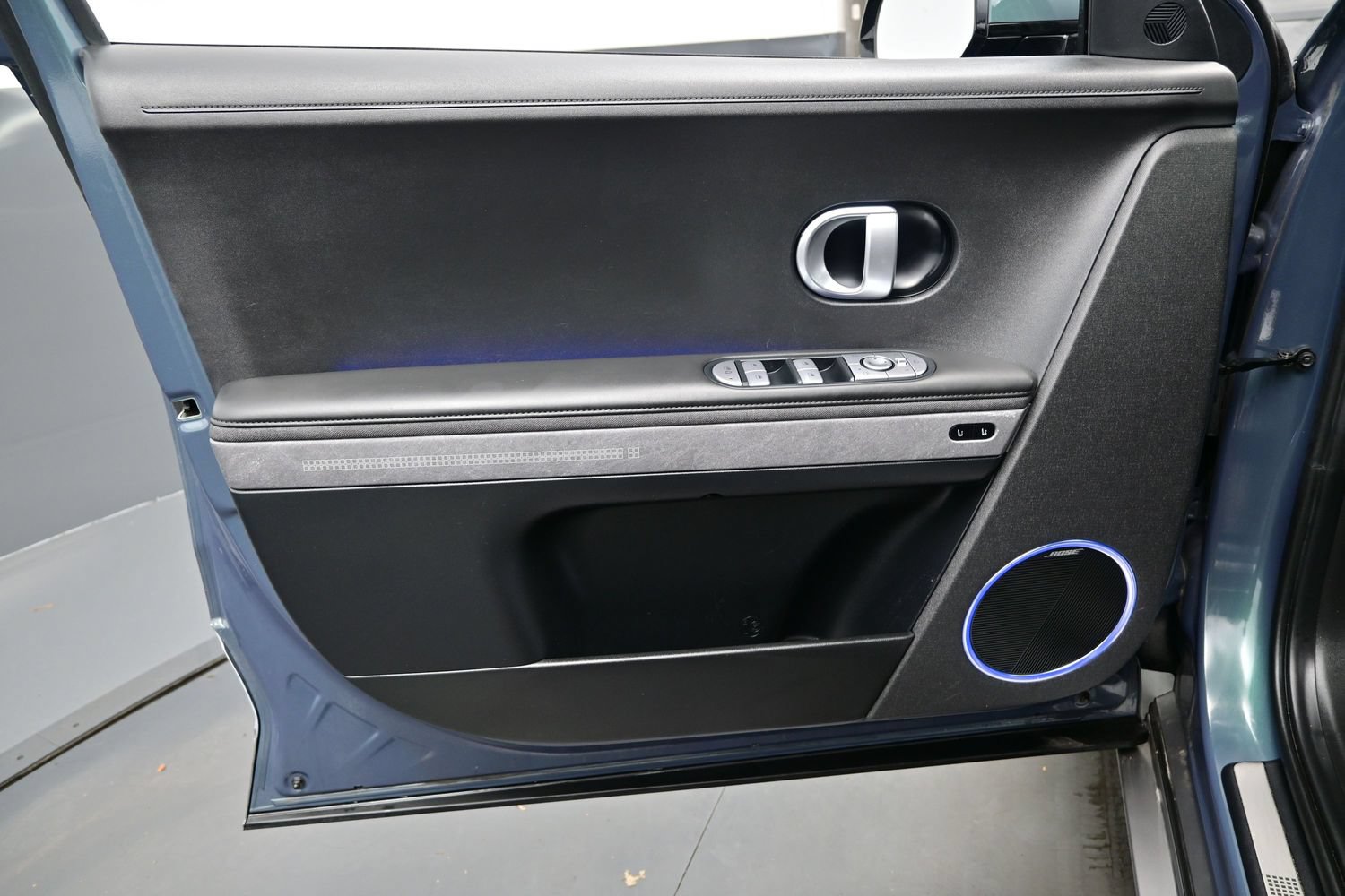 Certified 2024 Hyundai Ioniq 5 Limited AWD/4WD image 9