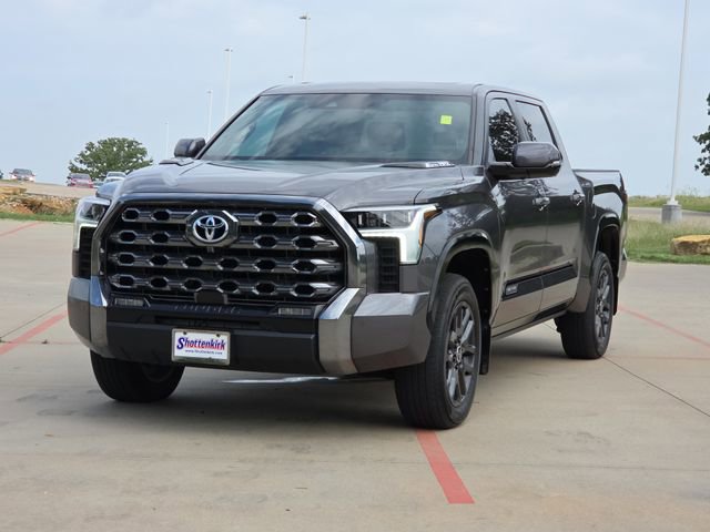 Used 2024 Toyota Tundra Platinum image 3