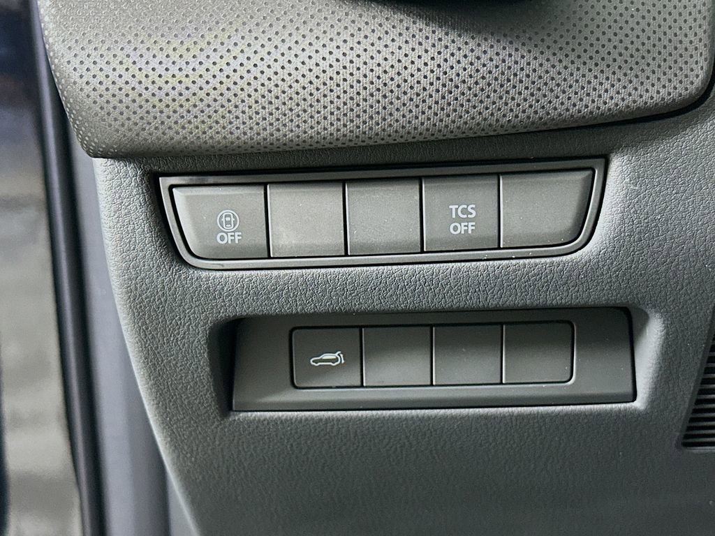 Used 2025 MAZDA CX-50 AWD 2.5 S w/ Cargo Package image 14