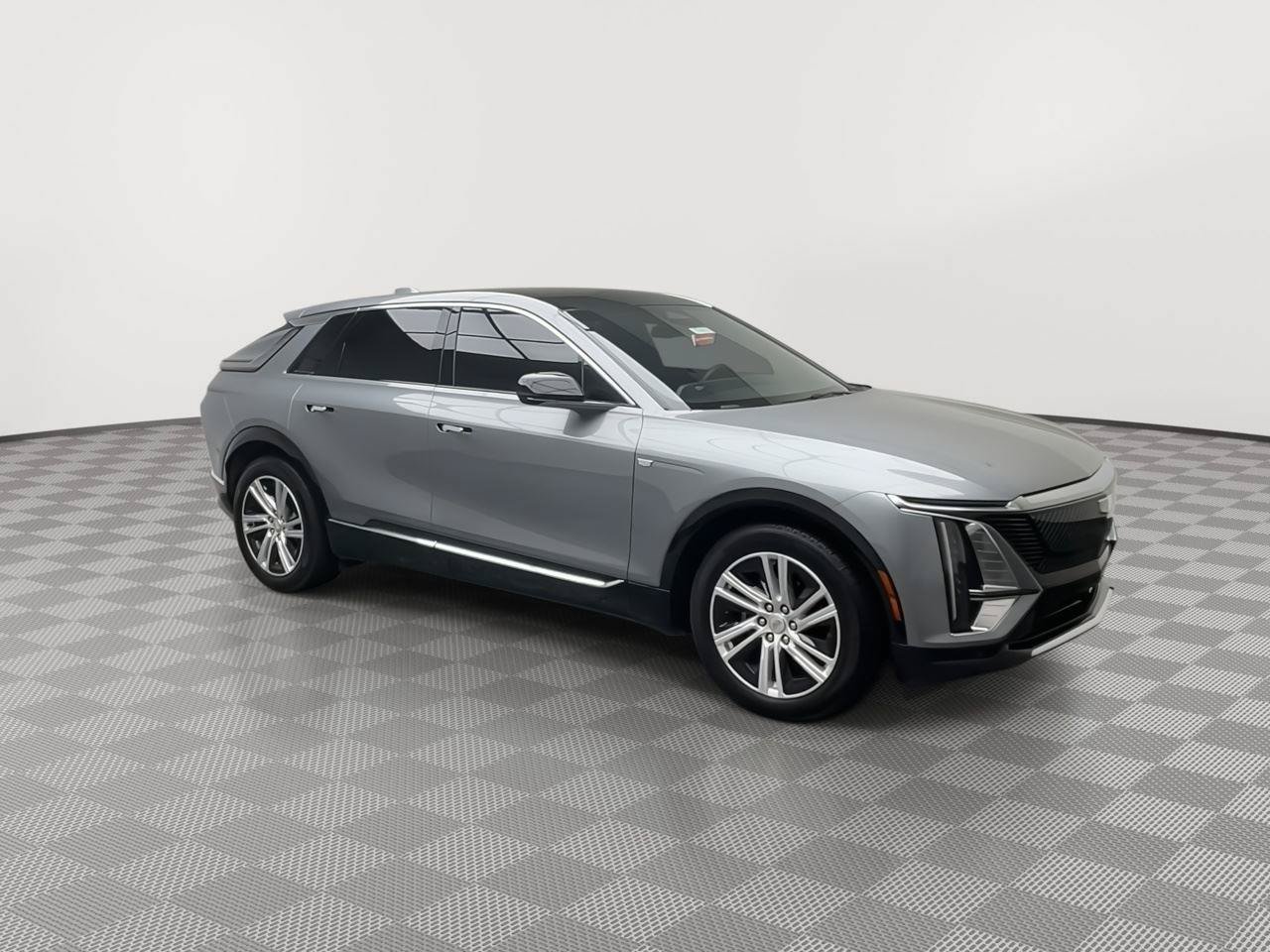 Certified 2024 Cadillac Lyriq Tech w/ LPO, Floor Liner Package AWD/4WD image 44