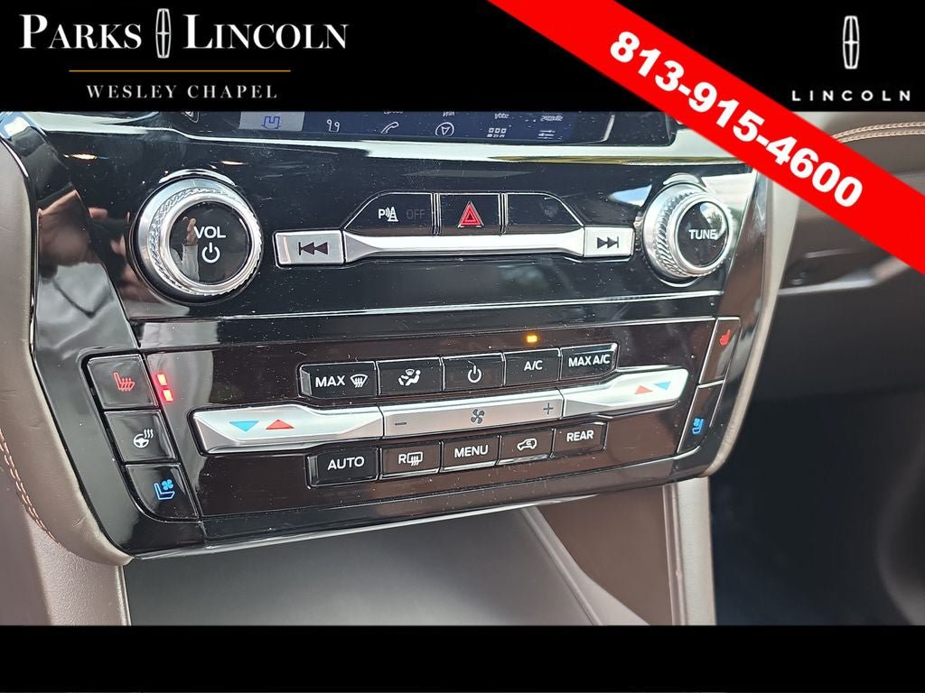 Used 2024 Ford Explorer King Ranch w/ Technology Package RWD image 25