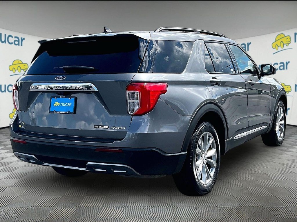 Used 2023 Ford Explorer XLT w/ Equipment Group 202A AWD/4WD image 6