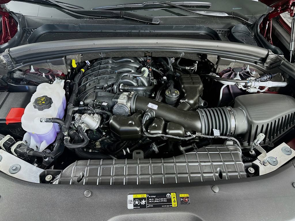 New 2025 Jeep Grand Cherokee Laredo X w/ Luxury Tech Group I image 17