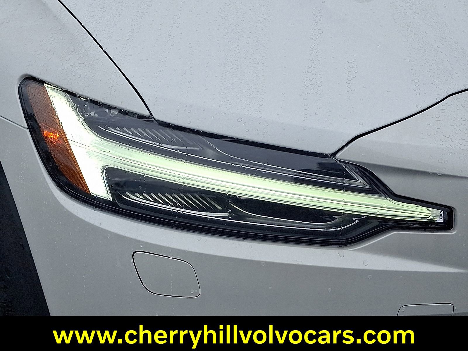 New 2026 Volvo V60 B5 Cross Country Plus w/ Protection Package Premier image 10