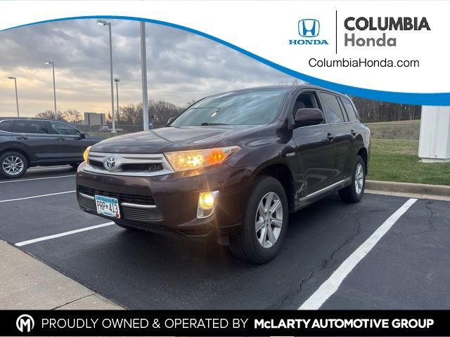 Used 2011 Toyota Highlander 4WD Hybrid w/ Cold Weather Pkg image 1