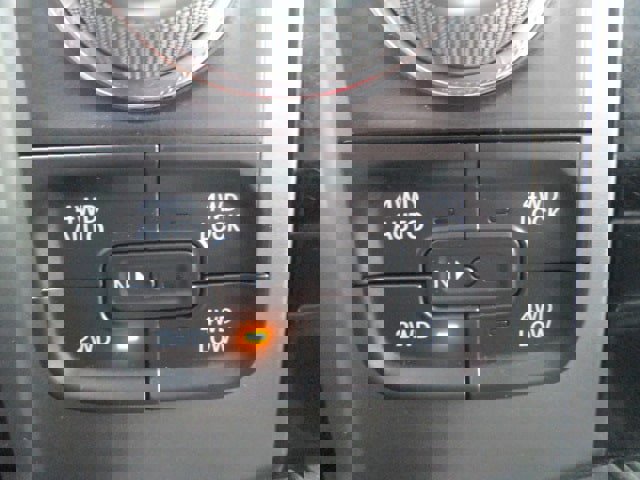 Used 2015 RAM 1500 Sport w/ Remote Start & Security Group image 19