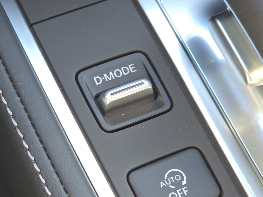 New 2026 INFINITI QX60 Luxe image 11