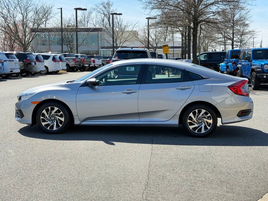 Used 2018 Honda Civic EX image 9