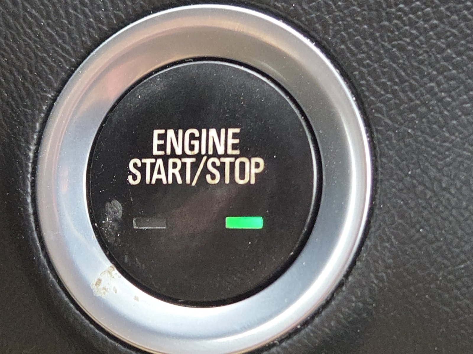 Used 2023 GMC Terrain SLE image 32