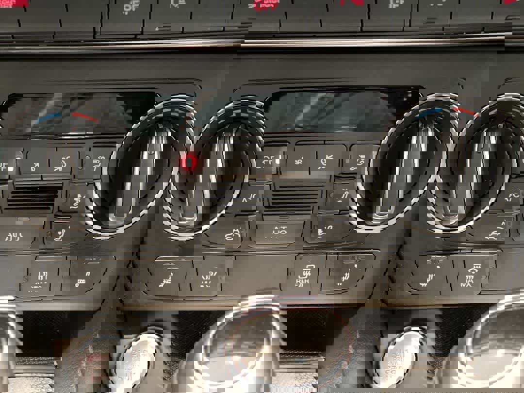 Used 2018 Audi Q3 2.0T Premium Plus w/ Premium Plus Package image 22