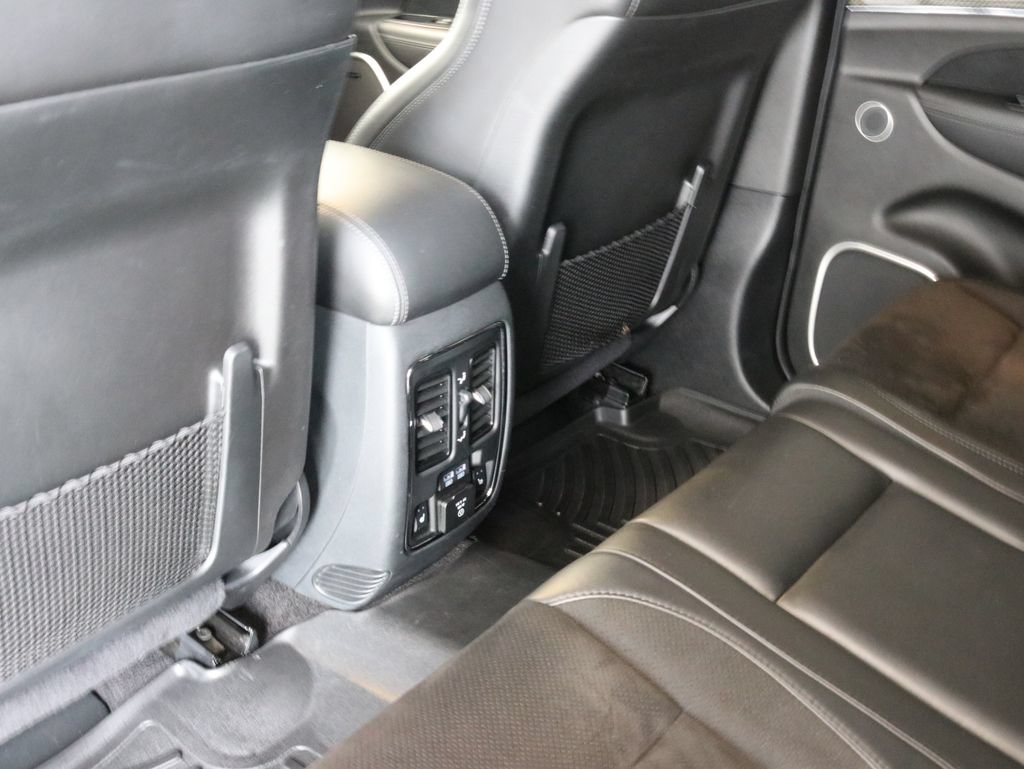 Used 2019 Jeep Grand Cherokee SRT w/ Trailer Tow Group IV AWD/4WD image 32