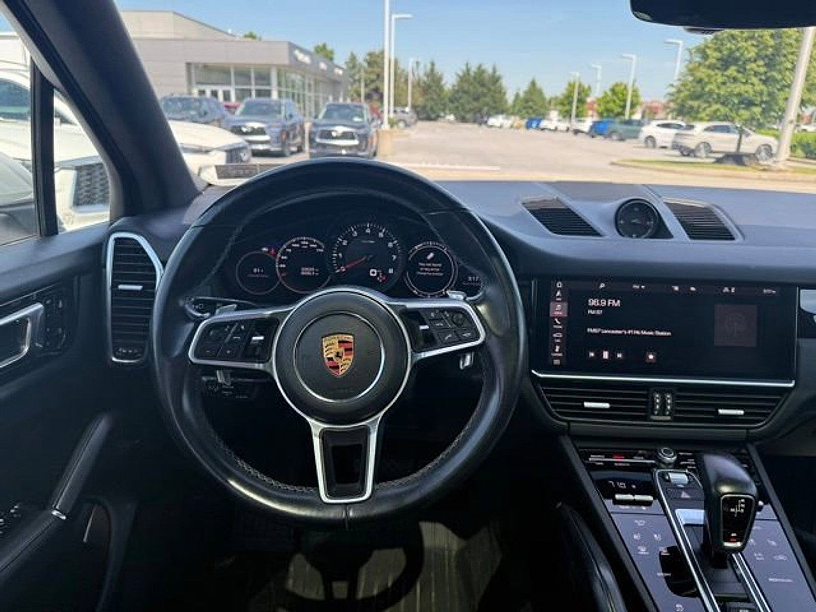 Used 2021 Porsche Cayenne AWD/4WD image 6