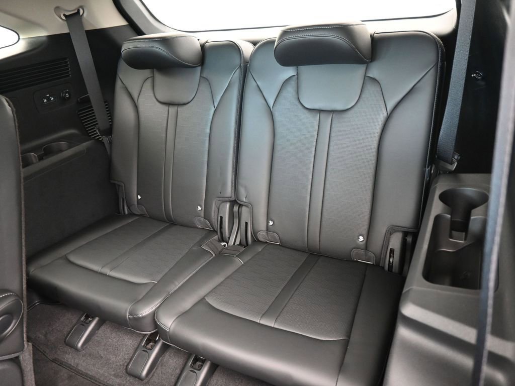 Used 2025 Kia Sorento EX w/ Panoramic Sunroof Package FWD image 36