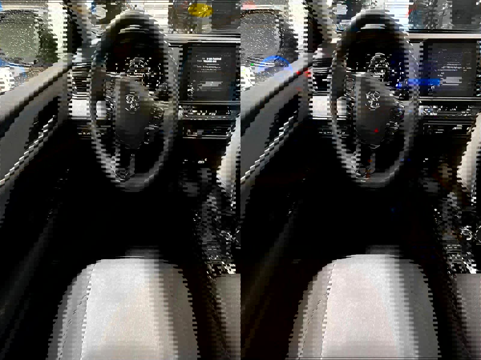 Used 2025 Toyota Camry LE image 17