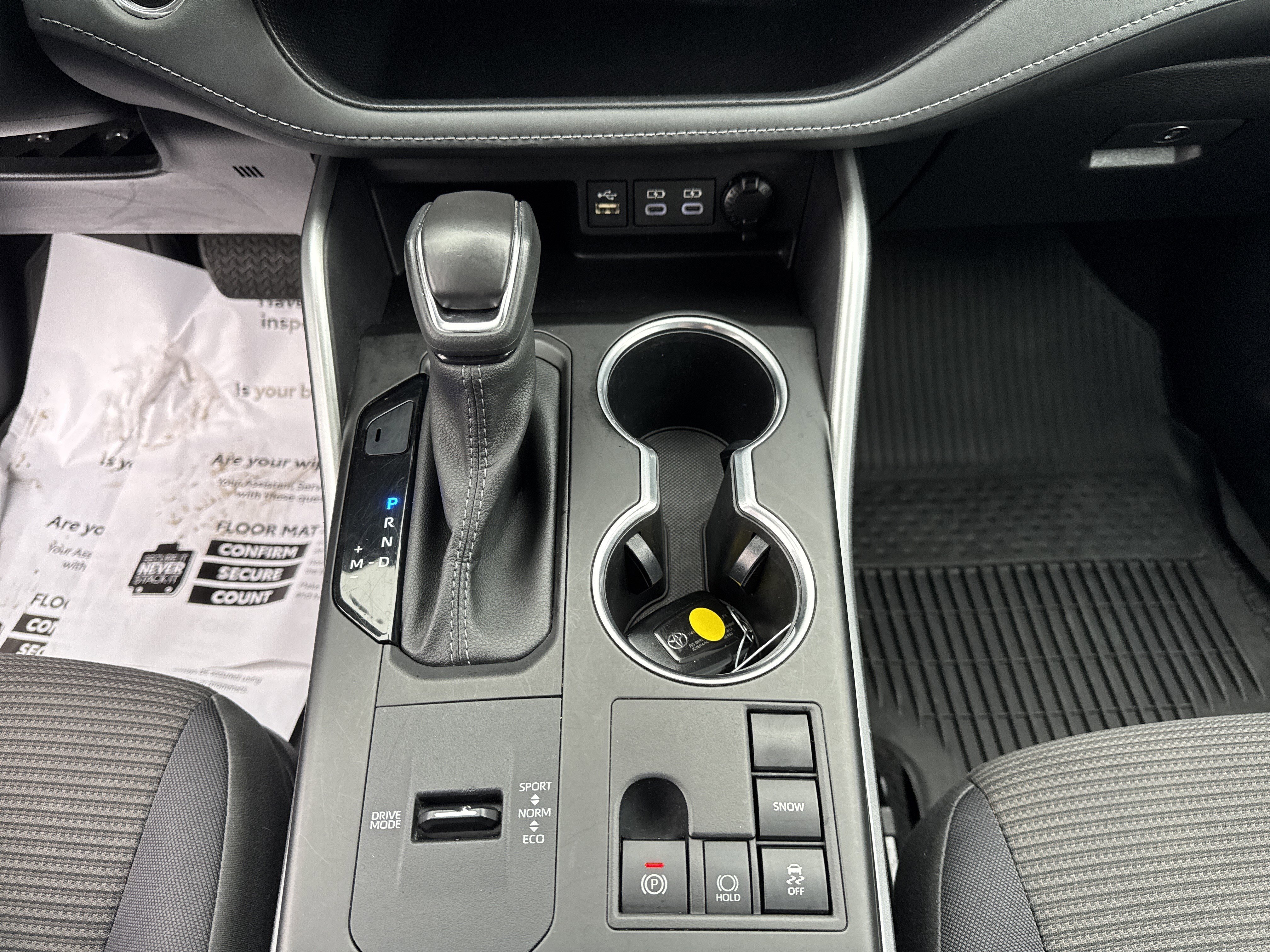 Used 2023 Toyota Highlander LE image 20