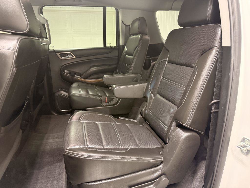 Used 2019 GMC Yukon XL Denali w/ Denali Ultimate Package image 30