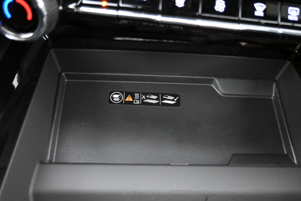 New 2026 Chevrolet Suburban Z71 w/ Z71 Off-Road Package image 36