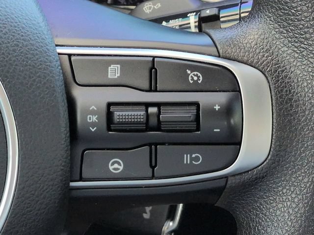 Used 2022 Kia K5 LX FWD image 26