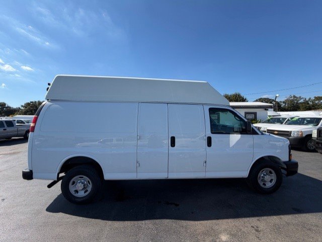Used 2006 Chevrolet Express 3500 Extended image 5