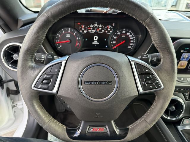 Used 2018 Chevrolet Camaro SS image 16