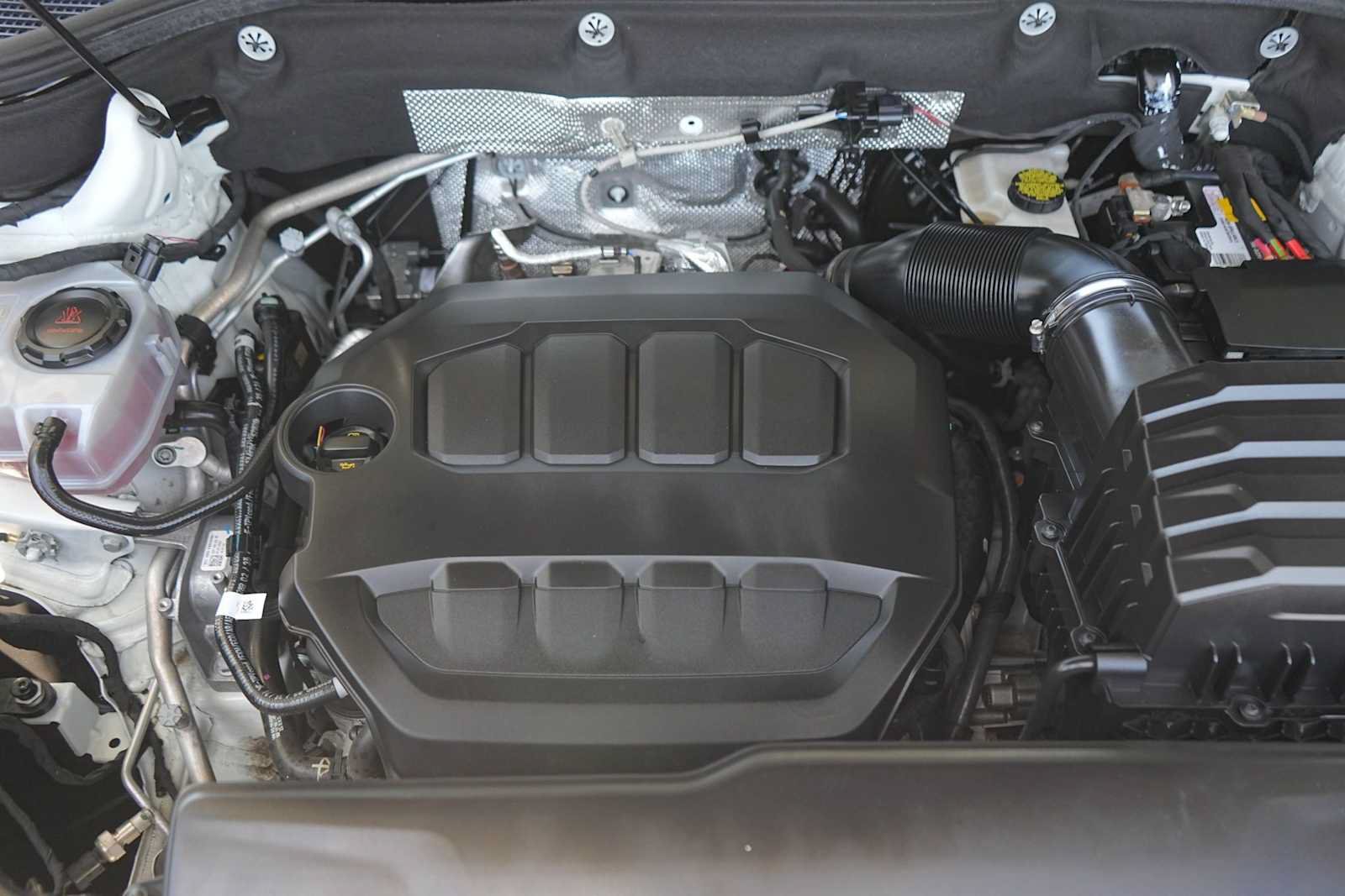 Used 2025 Volkswagen Atlas SE FWD image 9