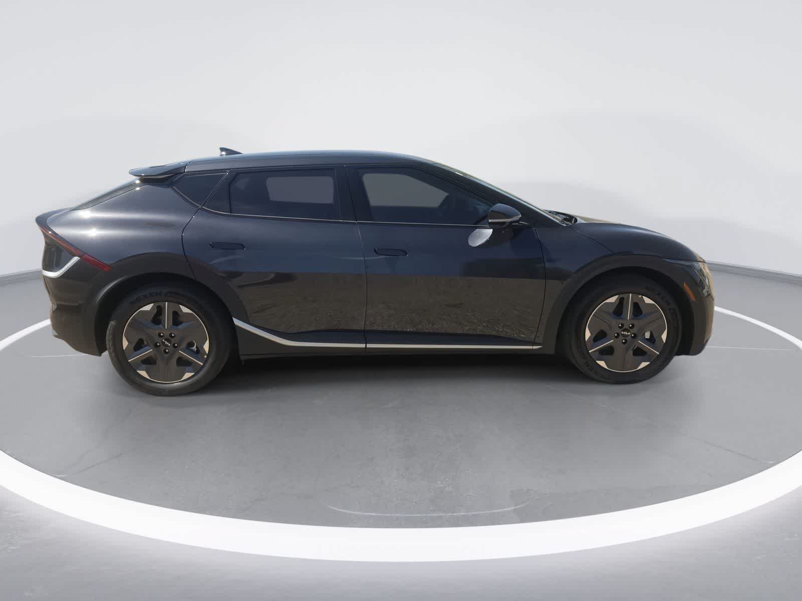 New 2026 Kia EV6 Light RWD image 9