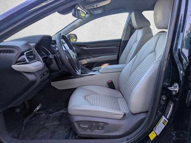 Certified 2020 Toyota Camry SE w/ Convenience Package image 15