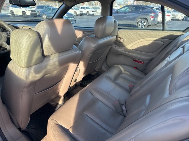 Used 2004 Pontiac Bonneville SE w/ 1SC Preferred Equipment Group image 8