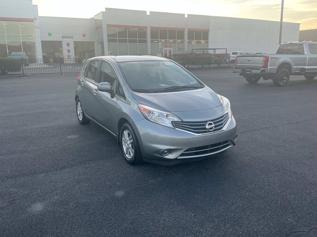 Used 2014 Nissan Versa Note SV w/ Sport Value Package FWD image 3