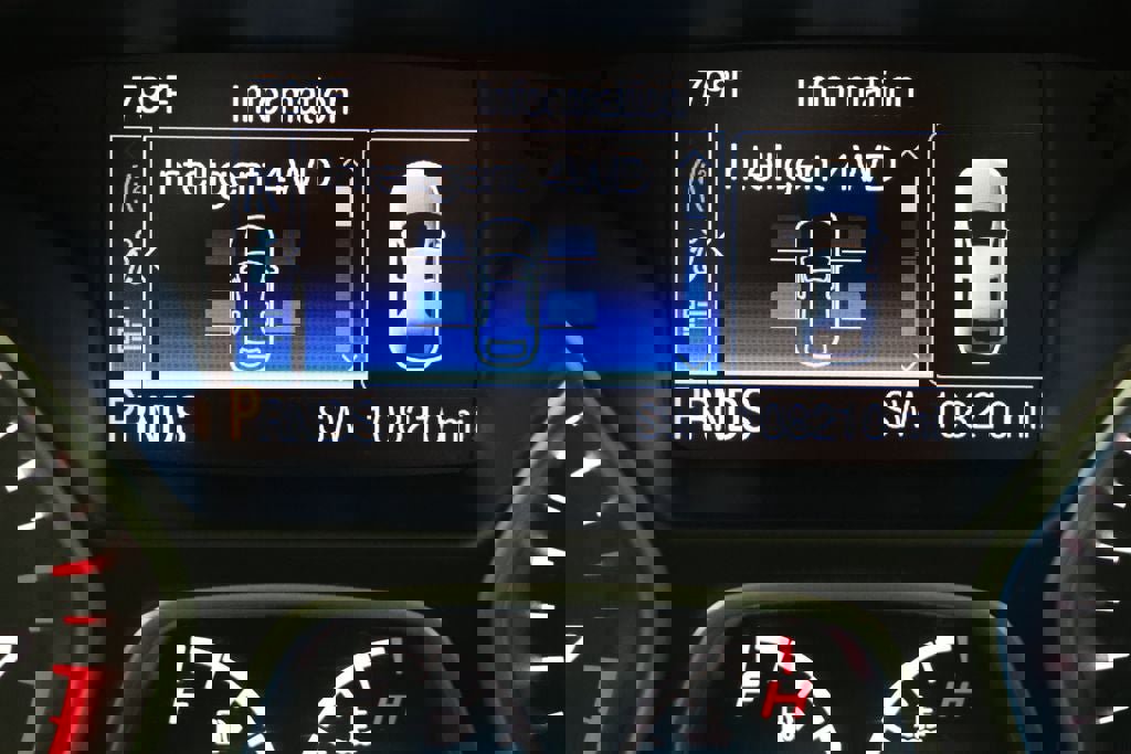 Used 2016 Ford Escape SE w/ Equipment Group 201A AWD/4WD image 18