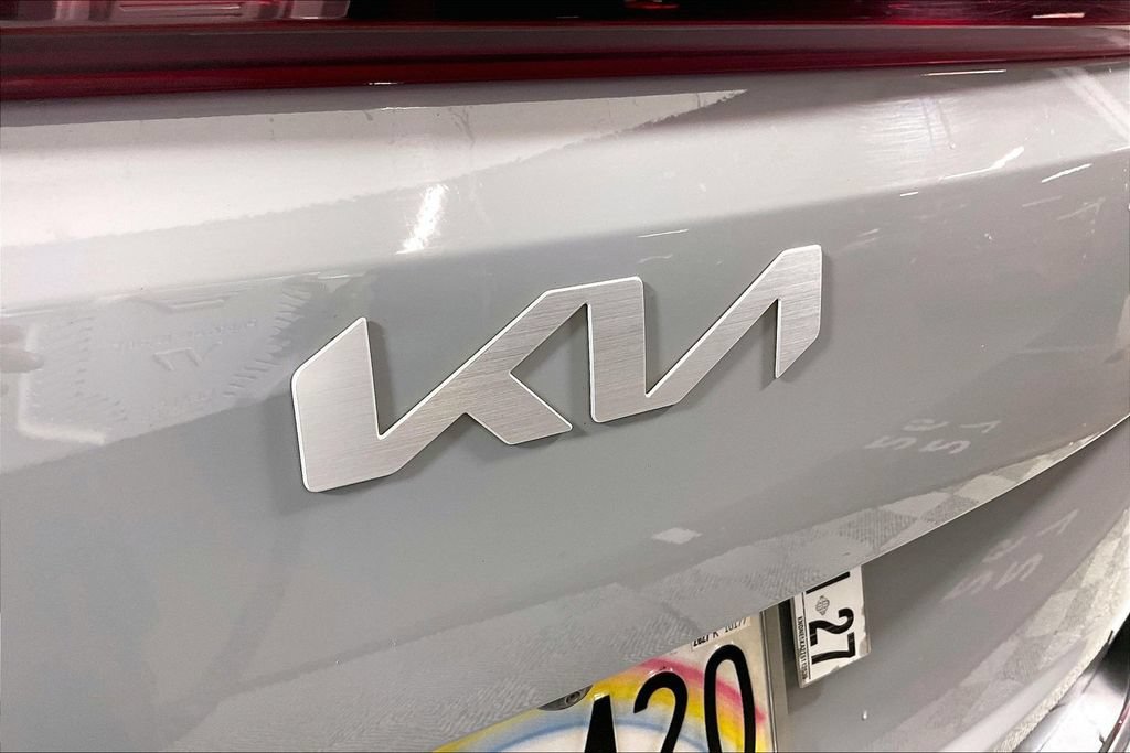 Used 2026 Kia Carnival SX FWD image 31