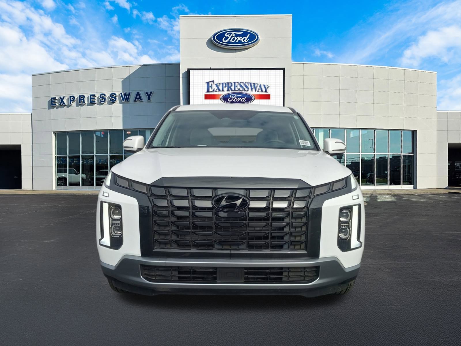 Used 2025 Hyundai Palisade SE image 3