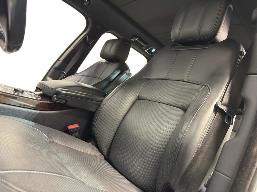 Used 2020 Land Rover Range Rover HSE image 15