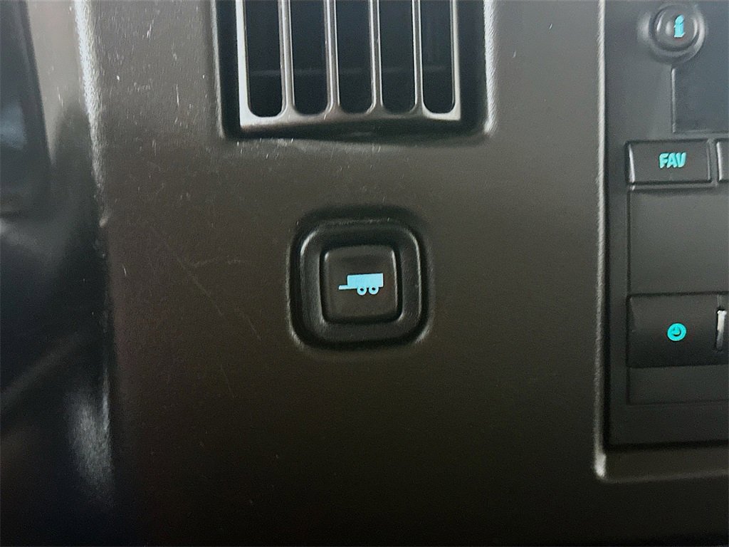 Used 2022 Chevrolet Express 2500 w/ Driver Convenience Package image 19