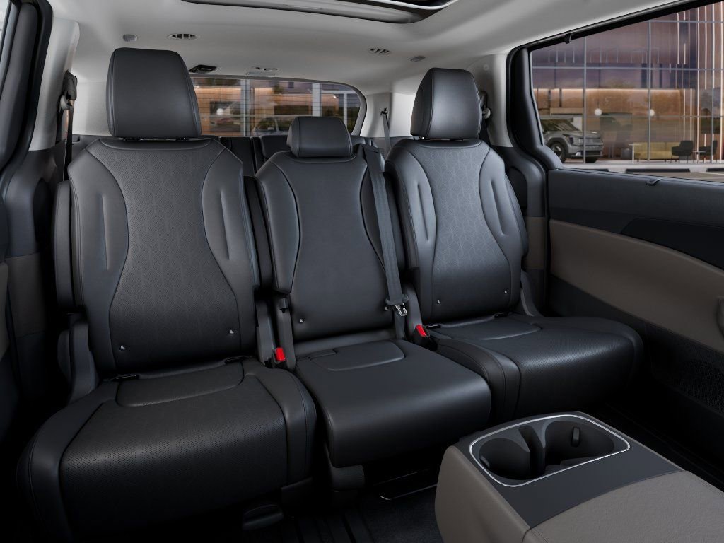 New 2026 Kia Carnival SX FWD image 16