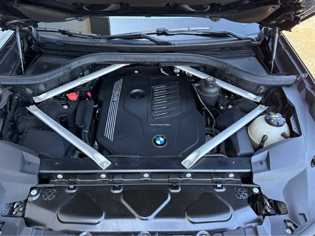 Used 2020 BMW X7 xDrive40i w/ Cold Weather Package AWD/4WD image 27