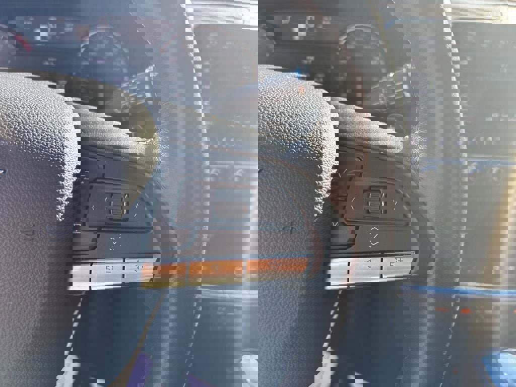 Used 2023 Cadillac CT4 Luxury w/ Sun And Sound Package image 23