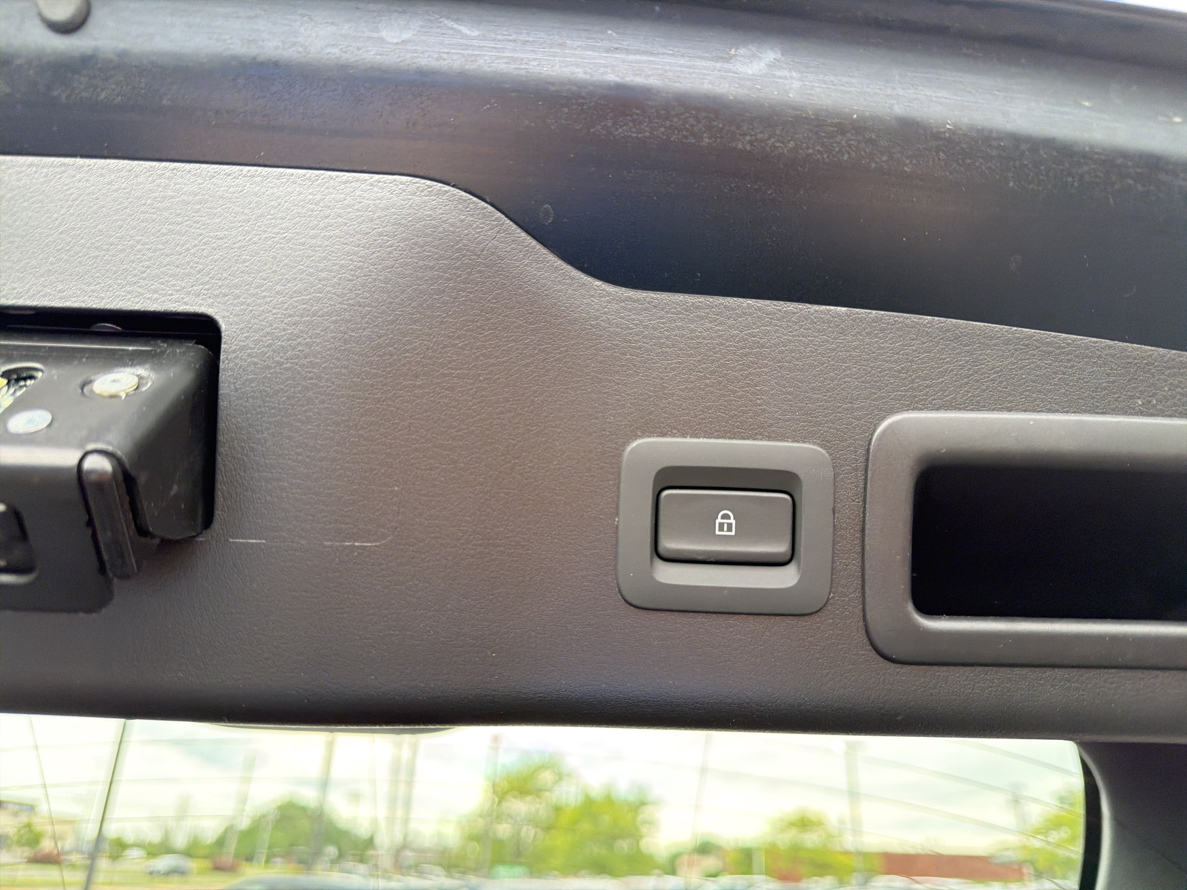 Used 2024 MAZDA MAZDA3 s FWD image 23