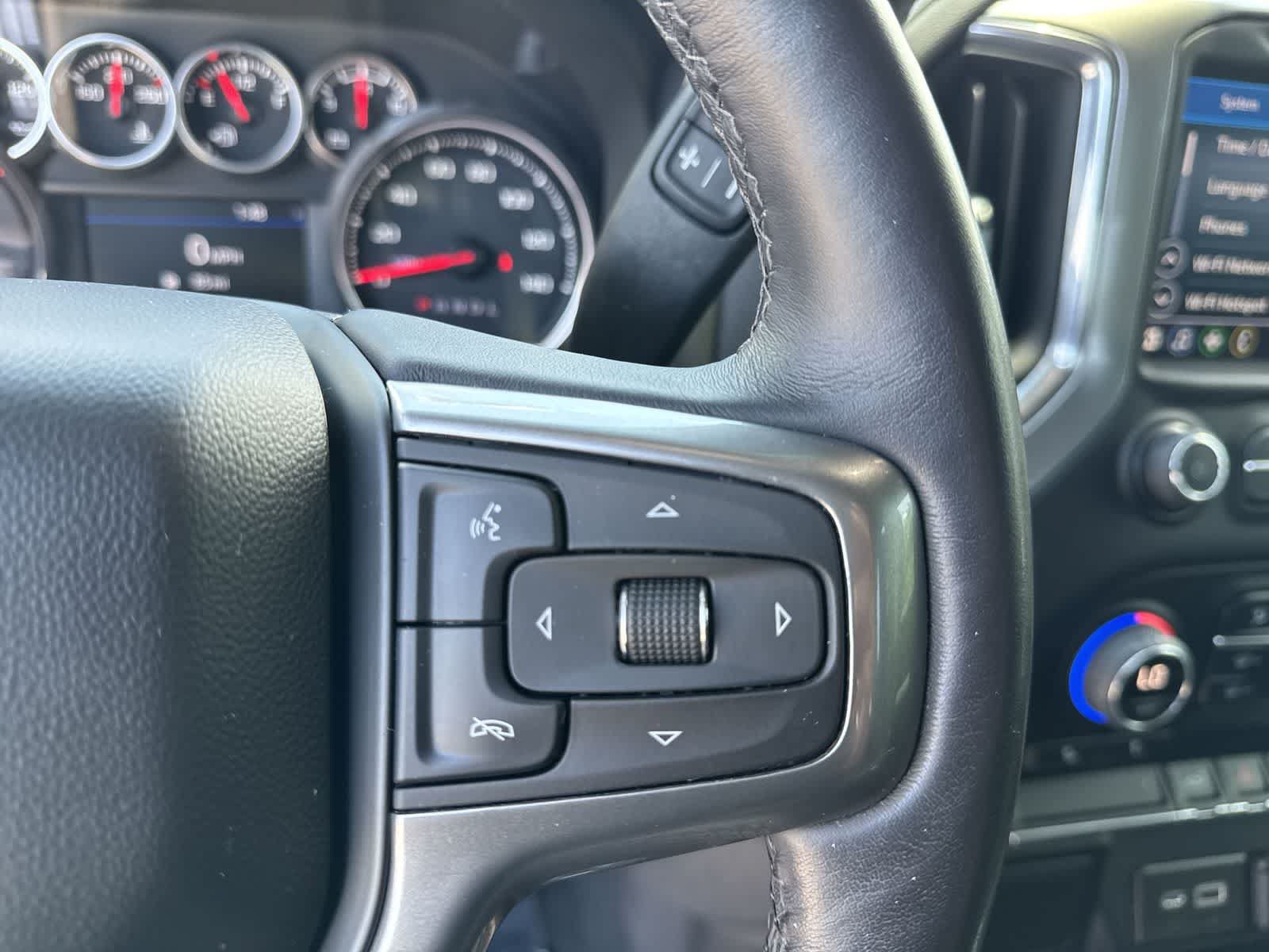 Used 2022 Chevrolet Silverado 1500 RST AWD/4WD image 32