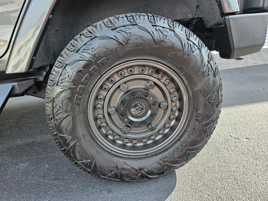 Used 2014 Jeep Wrangler Unlimited Sahara w/ Dual Top Group image 26