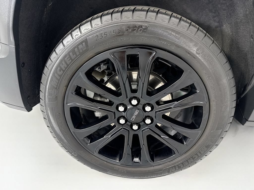 Used 2023 GMC Acadia SLE w/ Elevation Edition FWD image 32