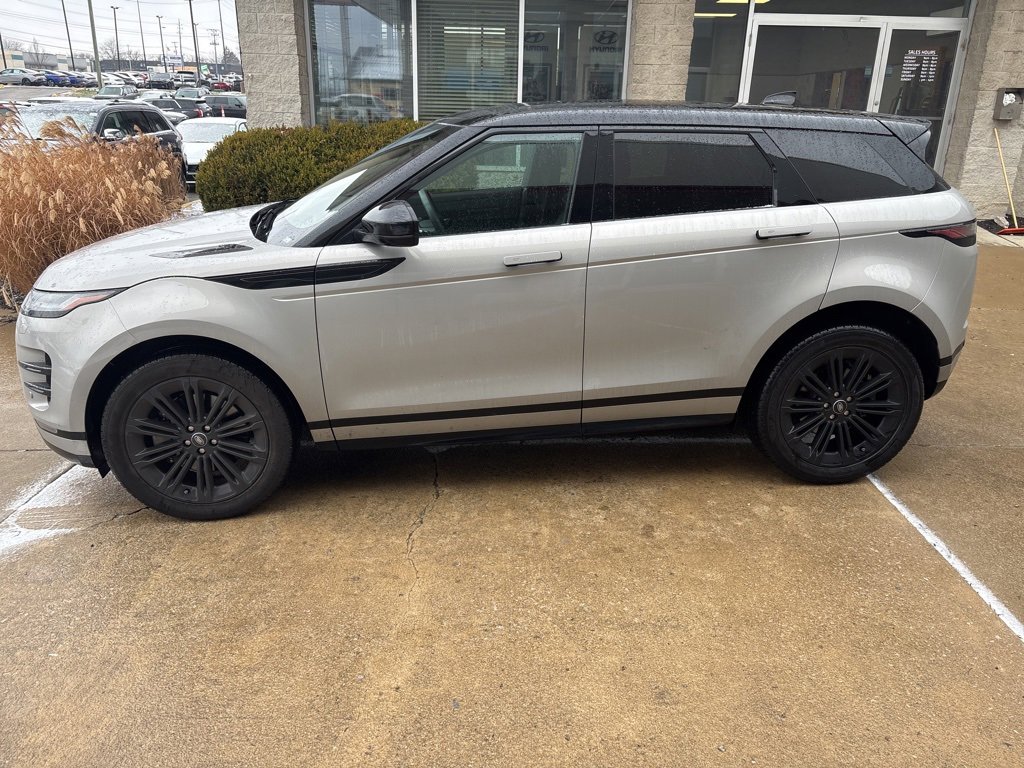 Used 2024 Land Rover Range Rover Evoque Dynamic SE image 4