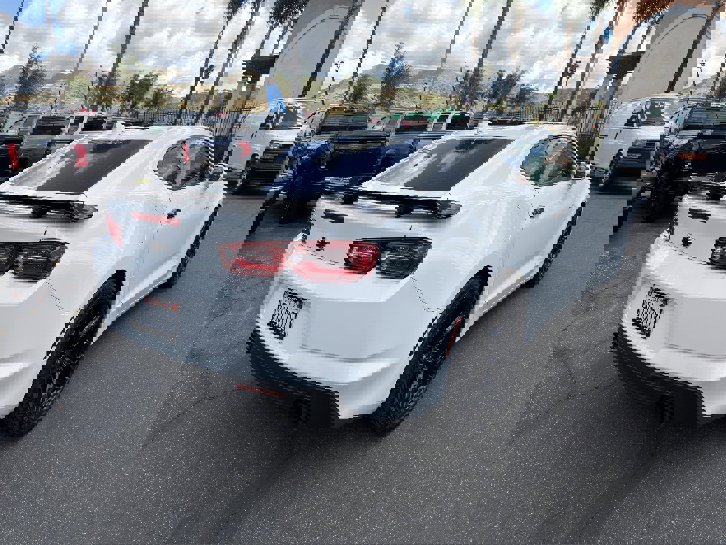 Used 2023 Chevrolet Camaro LT image 8