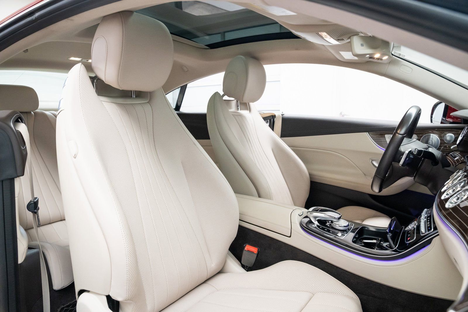 Used 2018 Mercedes-Benz E 400 E 400 image 22