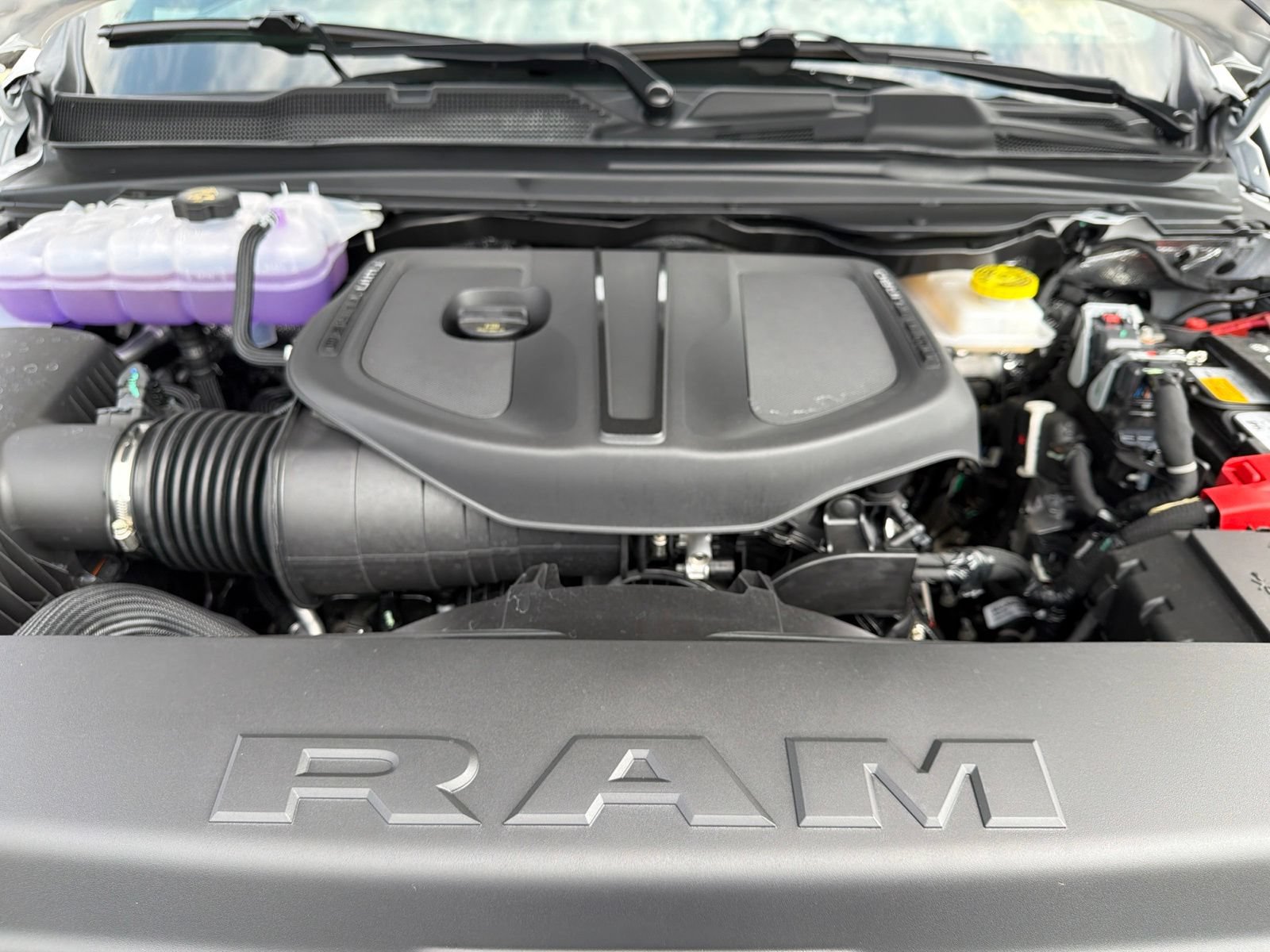 New 2027 RAM 1500 4x4 Crew Cab image 11