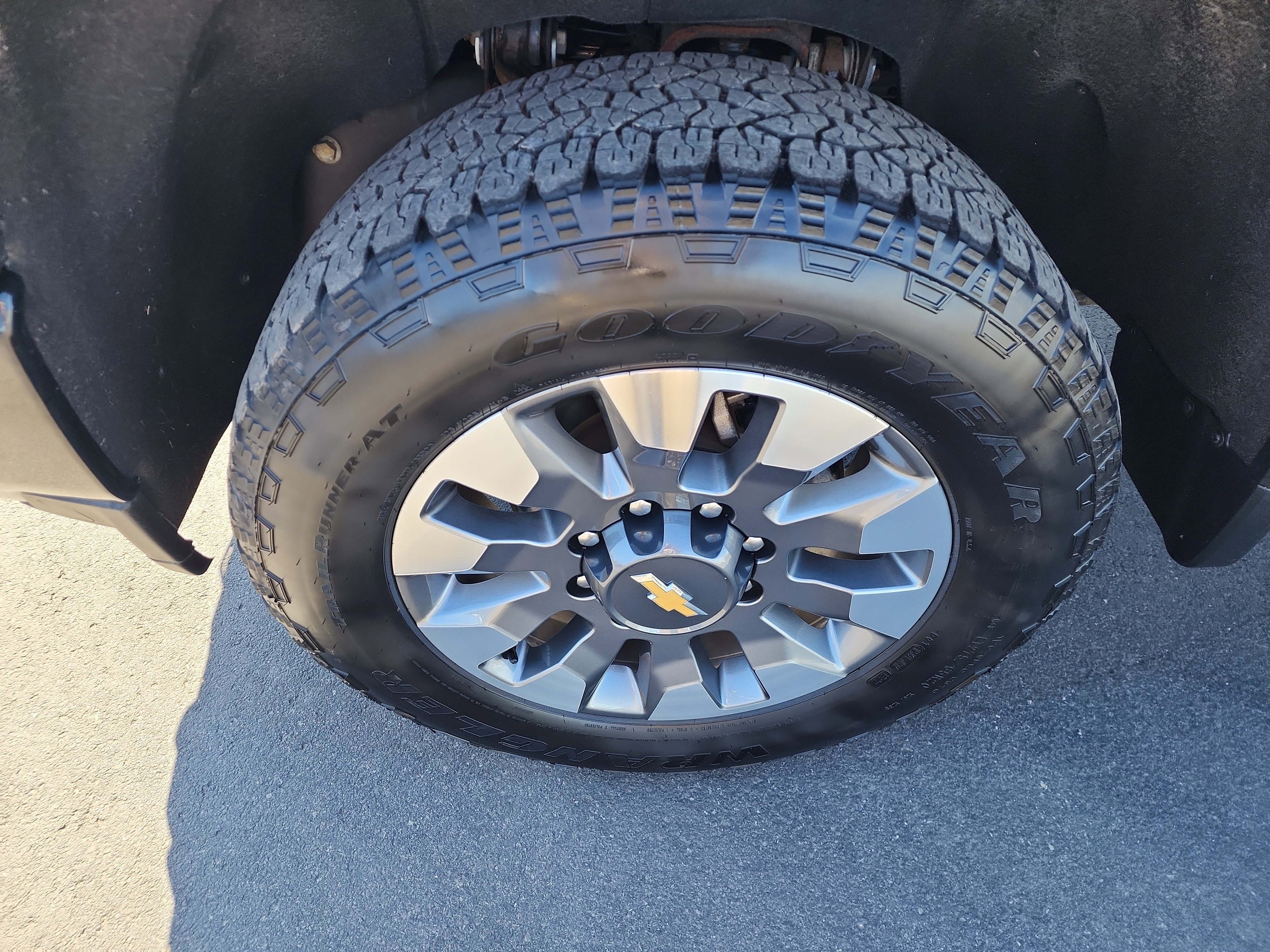 Used 2022 Chevrolet Silverado 2500 Custom w/ Custom Value Package image 36